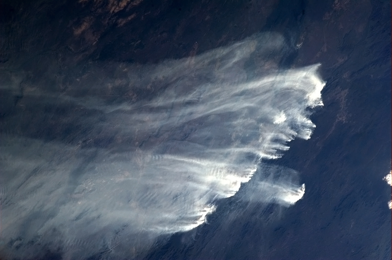 Illustration for article titled A disturbing glimpse of Australia's wildfires as seen from space